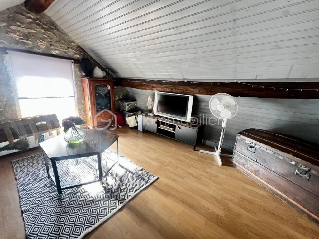 Submergez-vous dans une oasis de tranquillité à quelques minutes de Crécy la Chapelle! – 6 pièces – 4 chambres – 150 m²