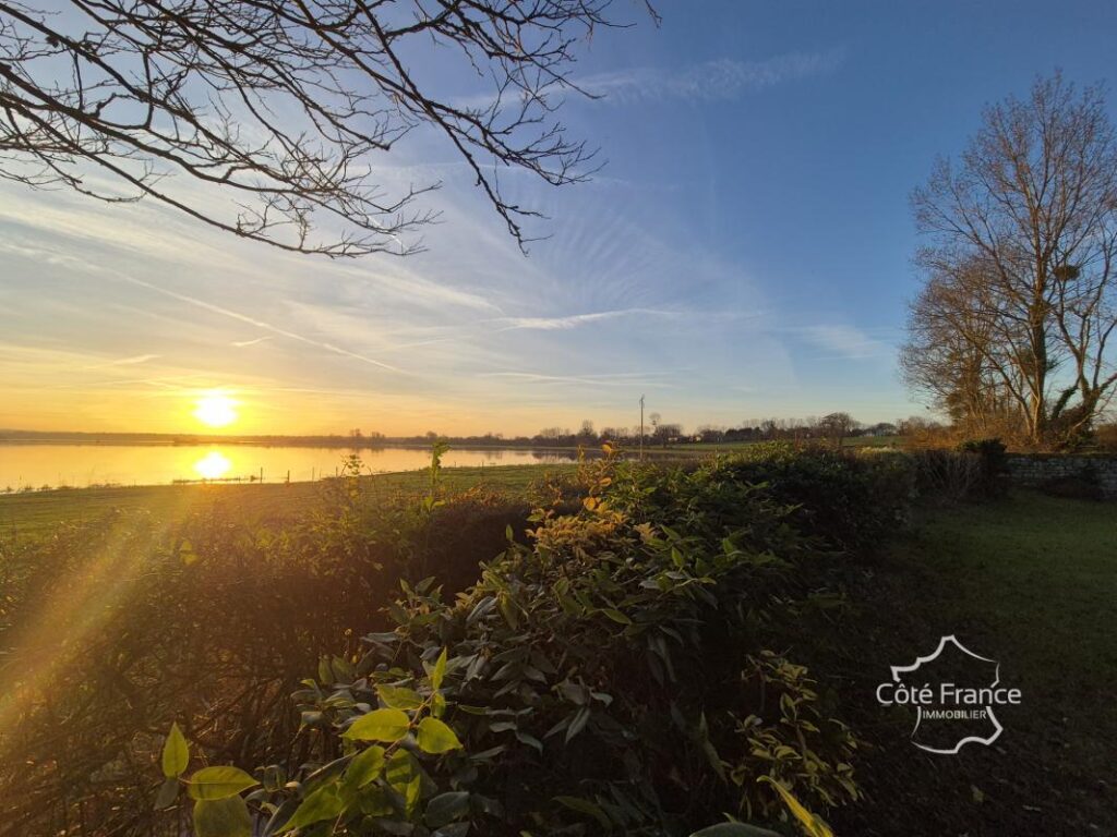 CORPS DE FERME AU COEUR DES MARAIS – 7 pièces – 4 chambres – 207 m²