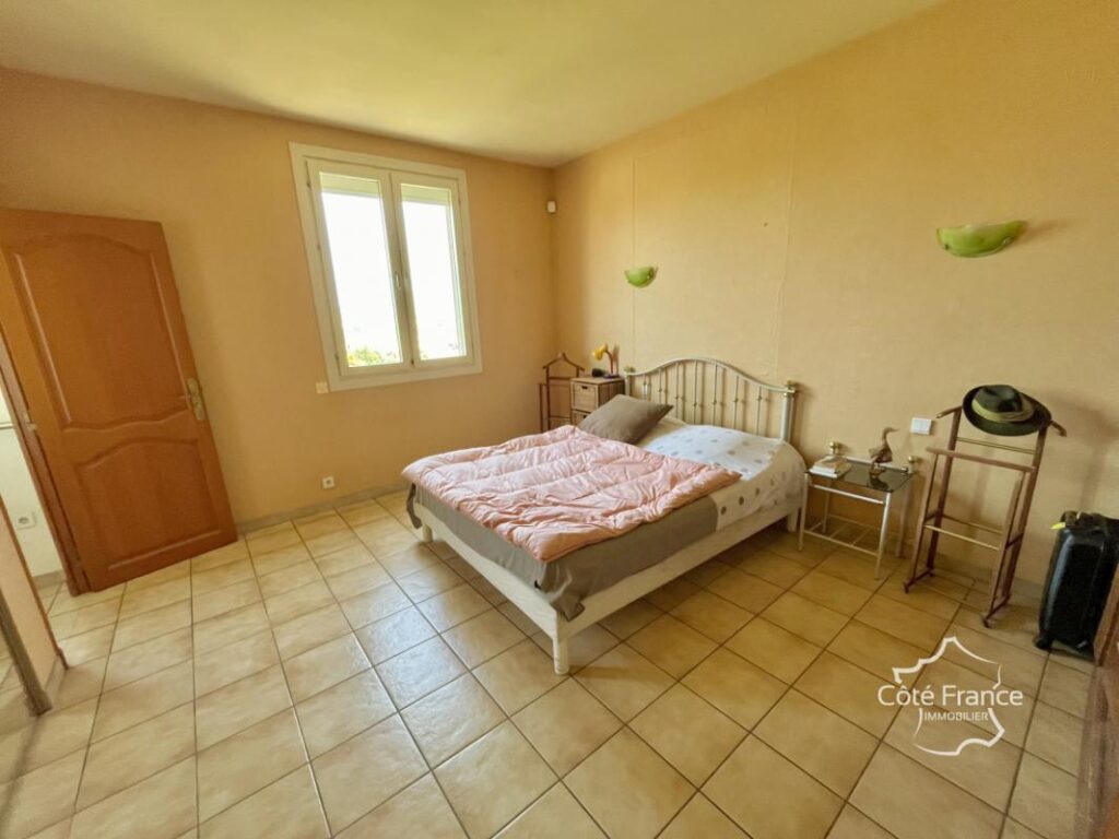 Villa d’exception 5 pièces 145 m2 avec vue panoramique sur – 5 pièces – 4 chambres – 145 m²