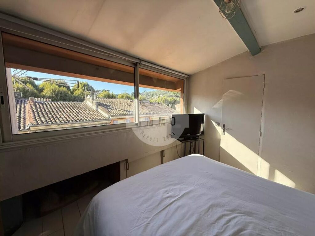 Maison de ville de type 3 d’env. 82.91 m² en R+4_Auriol – 3 pièces – 2 chambres – 82 m²