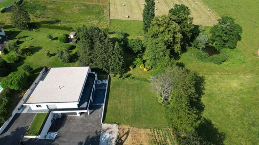 Demeure de prestige St Vit 7 pièce(s) 277 m2 – 7 pièces – 5 chambres – 277 m²