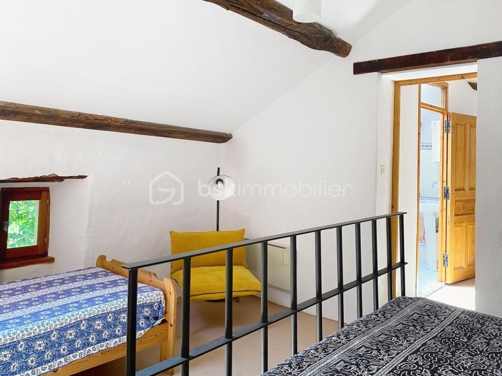 Enorme propriété dans la nature proche des Cévennes – 8 pièces – 5 chambres – 165 m²