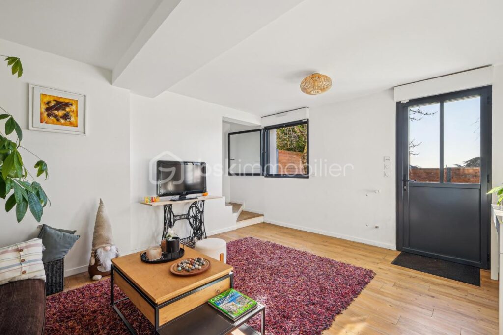 Un espace de vie exceptionnel avec de multiples terrasses ! – 7 pièces – 4 chambres – 234 m²