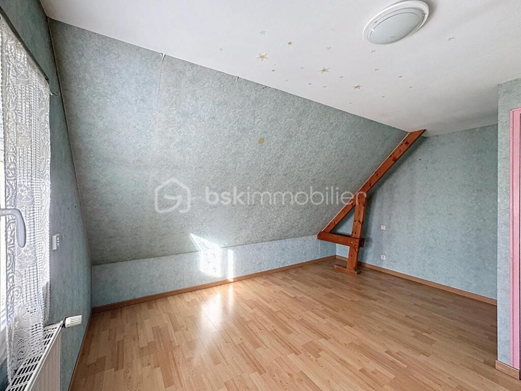 Joli pavillon lumineux – 7 pièces – 5 chambres – 135 m²