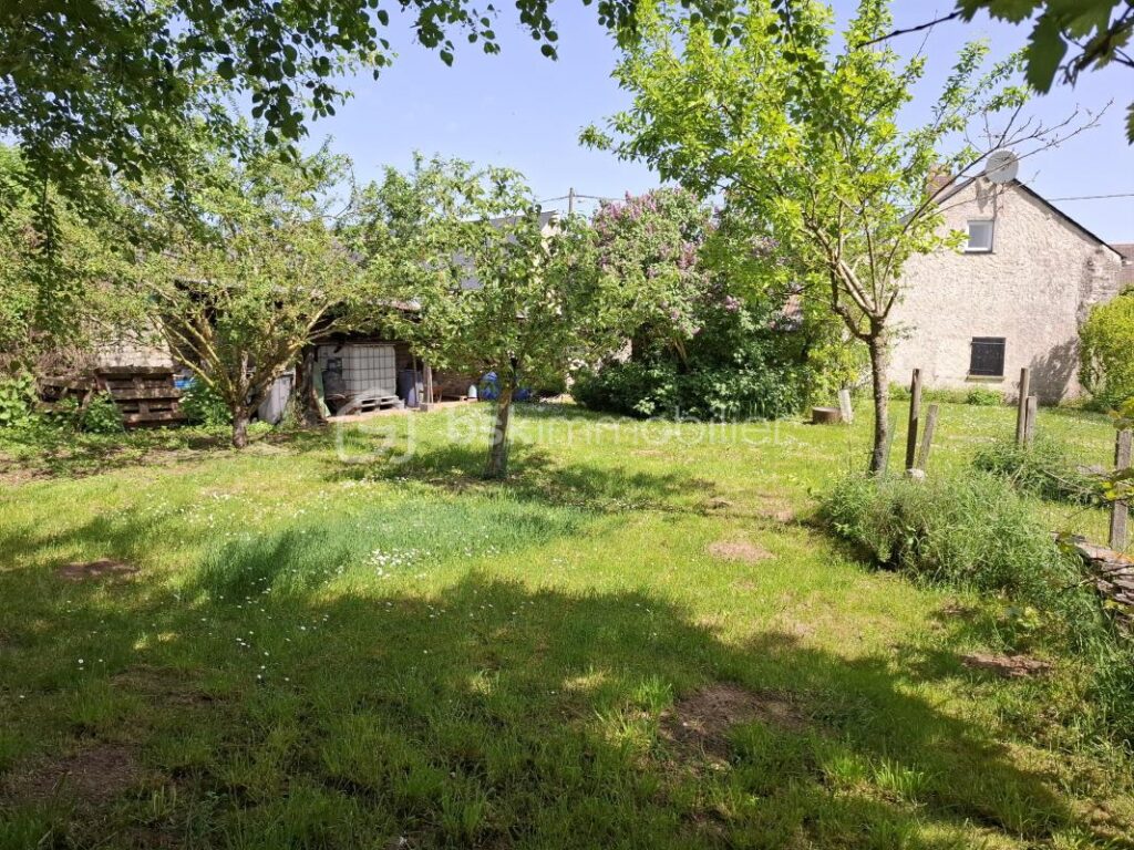 COUP DE COEUR POUR CETTE BELLE LONGERE – 4 pièces – 2 chambres – 85 m²