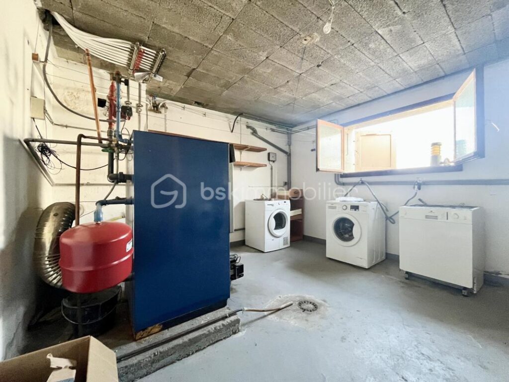 DPT HAUTE SAVOIE (74) – MAISON FAMILIALE AVEC VUE SUR LE LAC LEMAN – Lugrin (Hauteurs d’Évian) – 6 pièces – 4 chambres – 166 m²