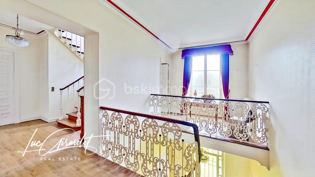 Château d’exception époque Napoléon III à réinventer avec parc et dépendances (Proche de Coulommiers (77120) – 15 pièces – 12 chambres – 750 m²