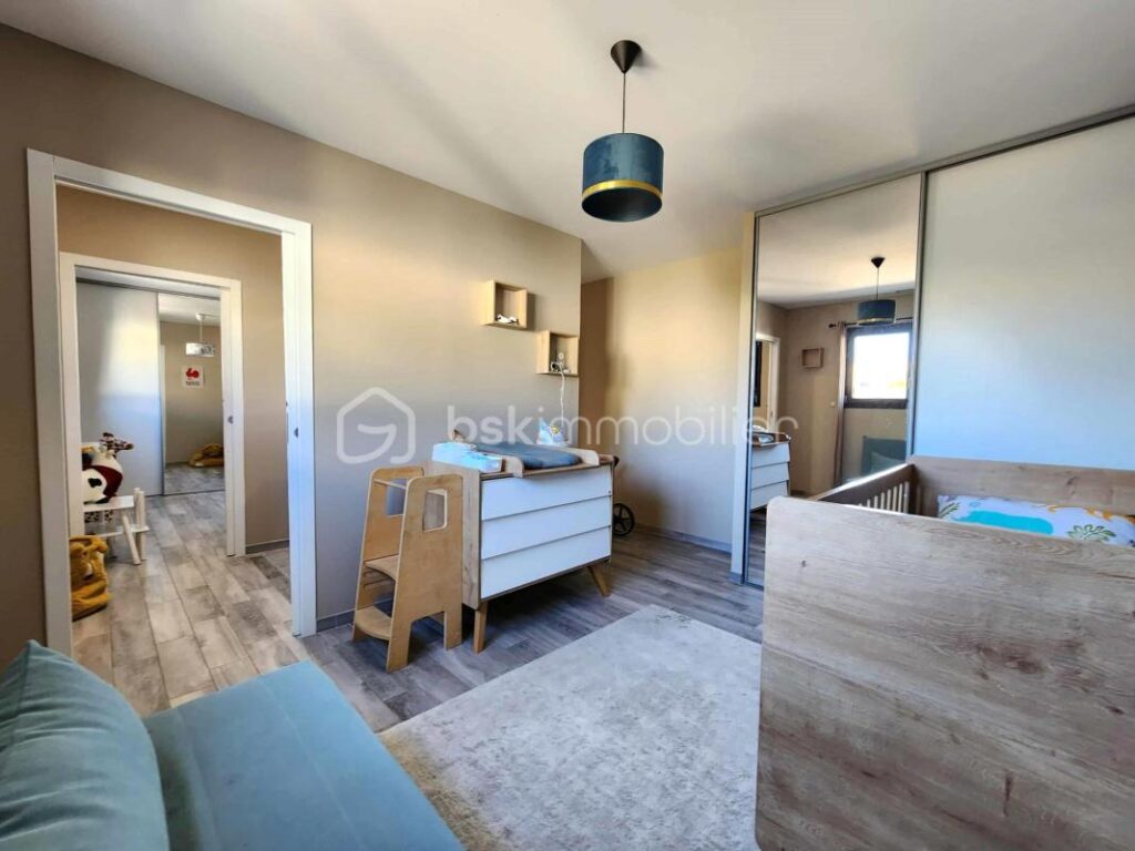 Superbe villa de plain-pied à trois kilomètres de Pézenas – 4 pièces – 3 chambres – 134 m²