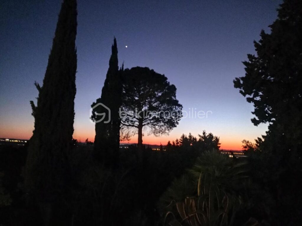 DOMAINE EN MEDITERRANEE – 8 pièces – 6 chambres – 245 m²