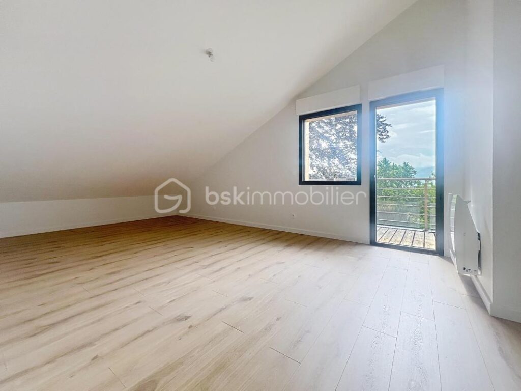 *** MAISON NEUVE DE 159 m² A MEYLAN SECTEUR ROCHASSON*** Frais de notaire réduits 3% seulement – 6 pièces – 4 chambres – 159 m²