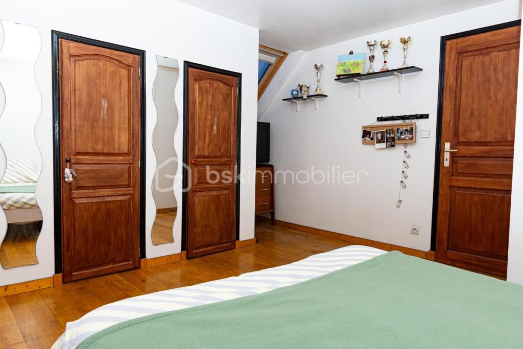 ✨ Superbe maison individuelle à Saint-Soupplets – Calme absolu en impasse ✨ – 5 pièces – 4 chambres – 127 m²