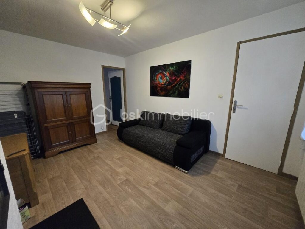 Magnifique longère de 131m² et ses dépendances à Saint Benin d’Azy – 4 pièces – 3 chambres – 138 m²