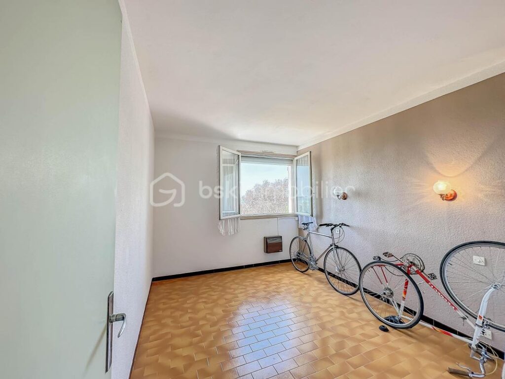 *** VILLA T6 DE 120m2 SUR TERRAIN DE 600M2 AVEC GARAGE À PALAVAS *** – 6 pièces – 5 chambres – 120 m²