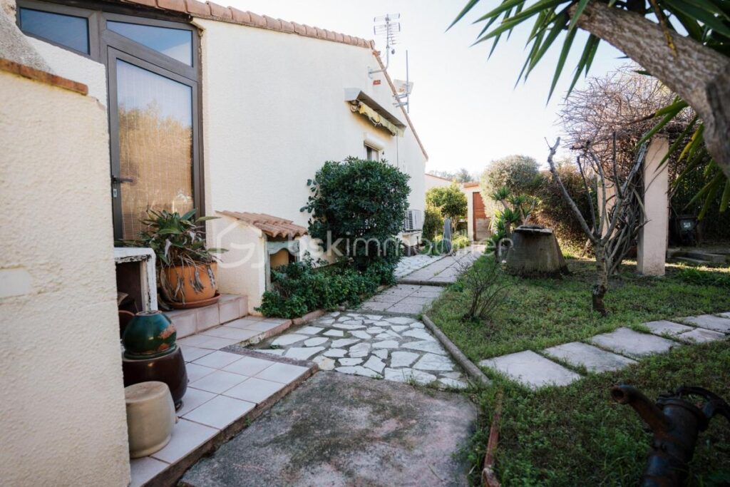 Maison plain pied 3 chambres avec piscine et grand terrain – 4 pièces – 3 chambres – 97 m²