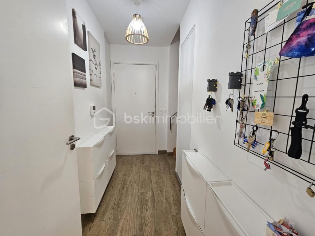 Appartement Duplex F3 2023 bord du canal 2 terrasses parking – 3 pièces – 2 chambres – 63 m²