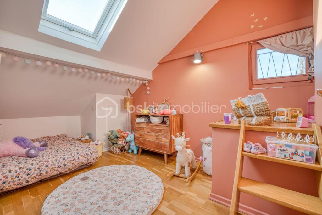 Magnifique villa contemporaine / Vue panoramique – 6 pièces – 3 chambres – 212 m²