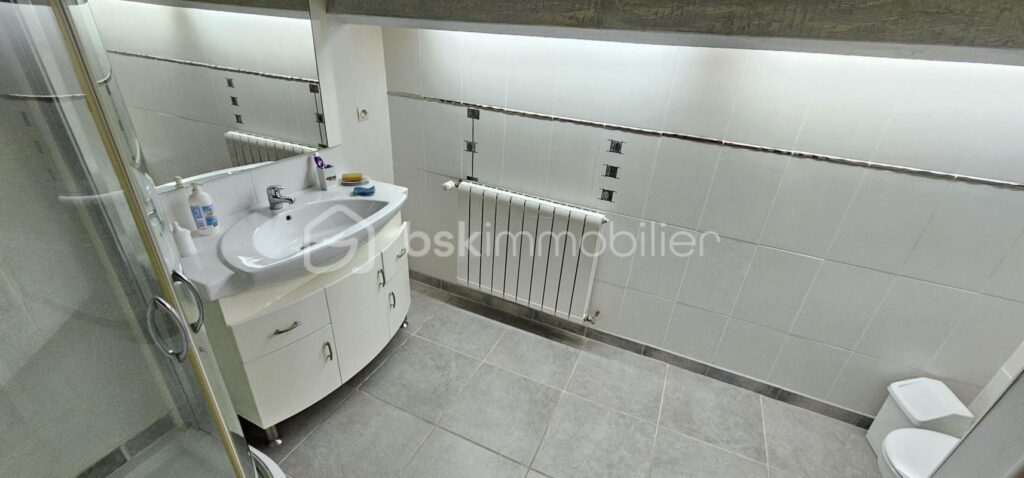 MAISON avec belle vue 165m2 – 4 pièces – 3 chambres – 165 m²