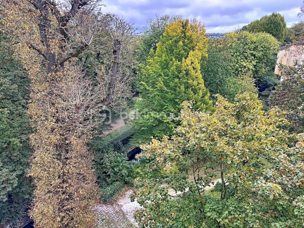 ***DUPLEX AVEC TERRASSE ET BALCONS*** – 5 pièces – 3 chambres – 108 m²