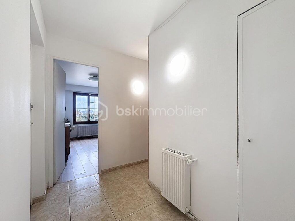 Maison familiale 6 pièces au calme dans un cadre verdoyant – 6 pièces – 5 chambres – 136 m²