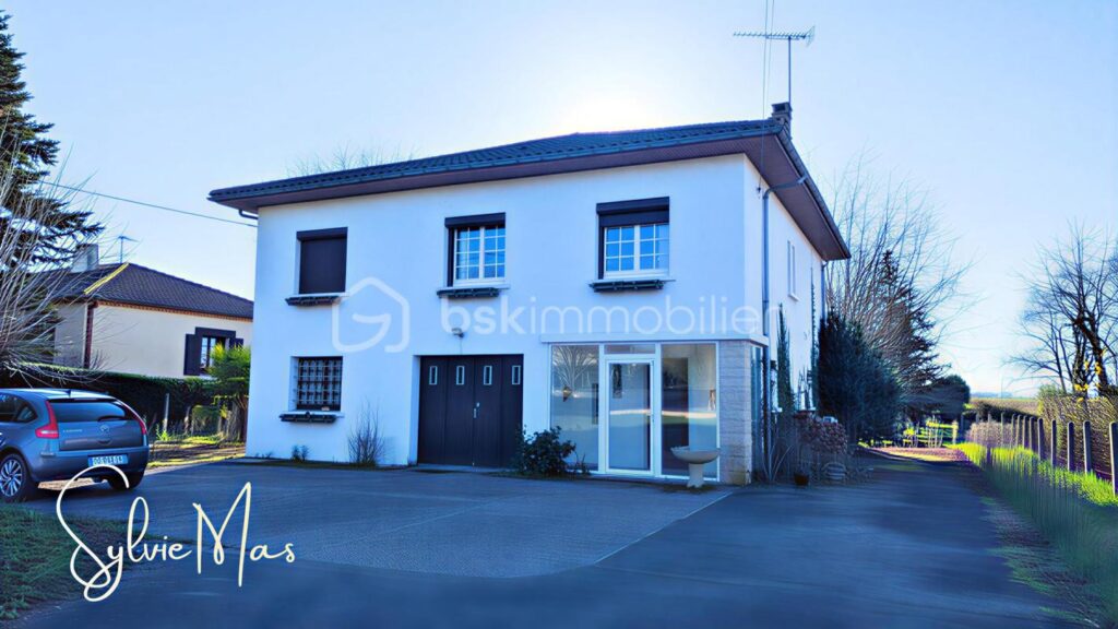 Maisons 4 pièces sur sous sol complet et jardin arboré 2 400 m2 – 5 pièces – 3 chambres – 125 m²