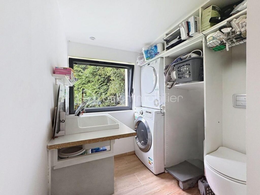 Maison de Campagne avec très jolie vue – 4 pièces – 2 chambres – 104 m²