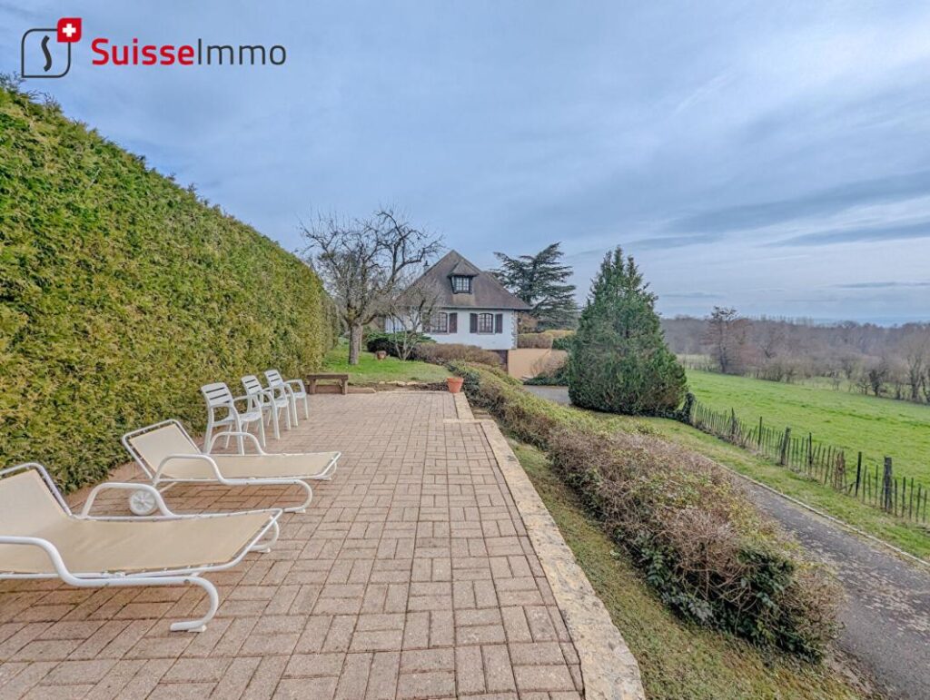 Maison d’architecte Taillecourt 6 pièce(s) 190 m2 – 6 pièces – 4 chambres – 190 m²