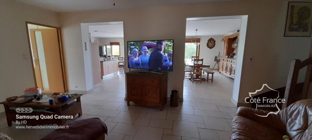 Avoise 72 Magnifique et grande maison habitable de suite – 10 pièces – 3 chambres – 187 m²