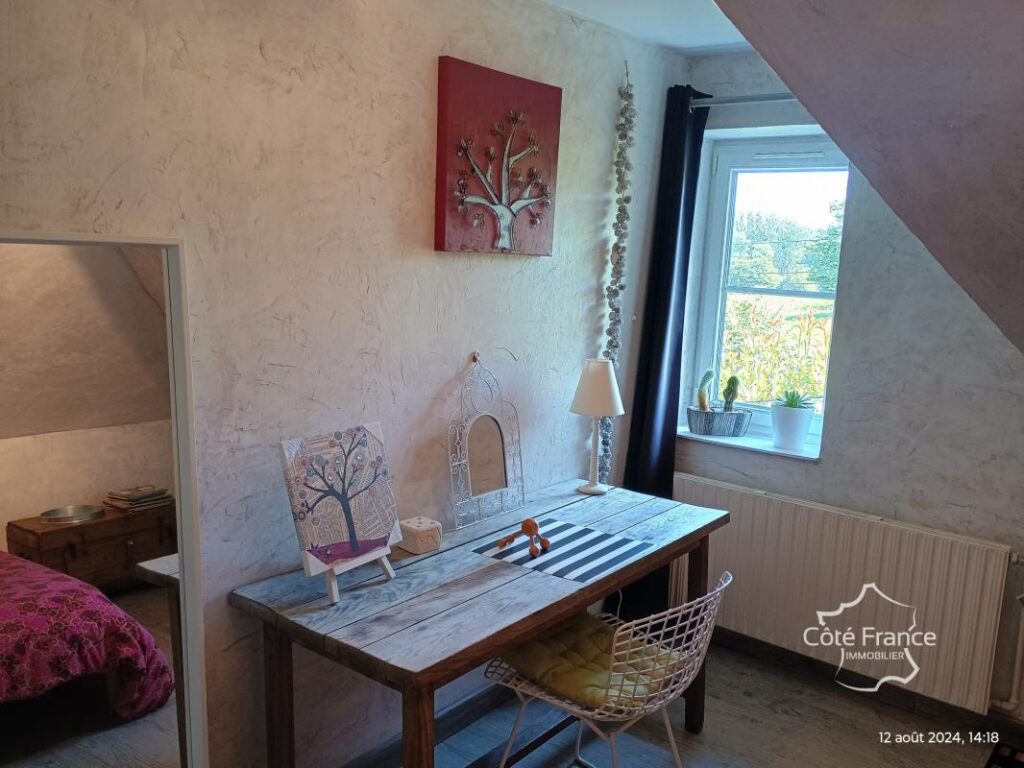 AISNE – MARLY-GOMONT – Charmante maison de campagne sur 7590 – 10 pièces – 4 chambres – 174 m²