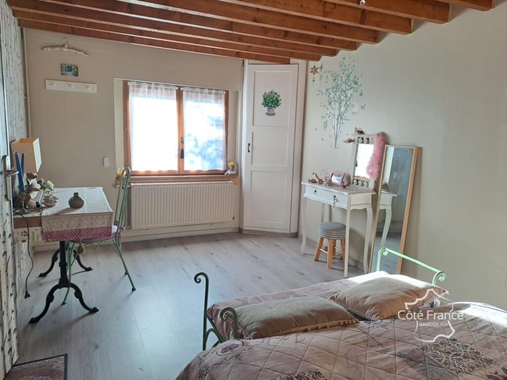 AISNE SAINT GOBERT Belle maison de campagne avec bar privé – 7 pièces – 3 chambres – 186 m²