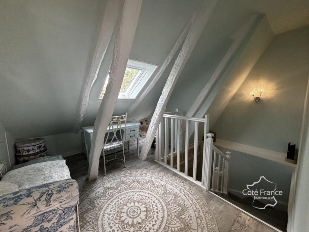 Magnifique propriété avec maison d’habitation, gîtes et pisc – 11 pièces – 7 chambres – 265 m²