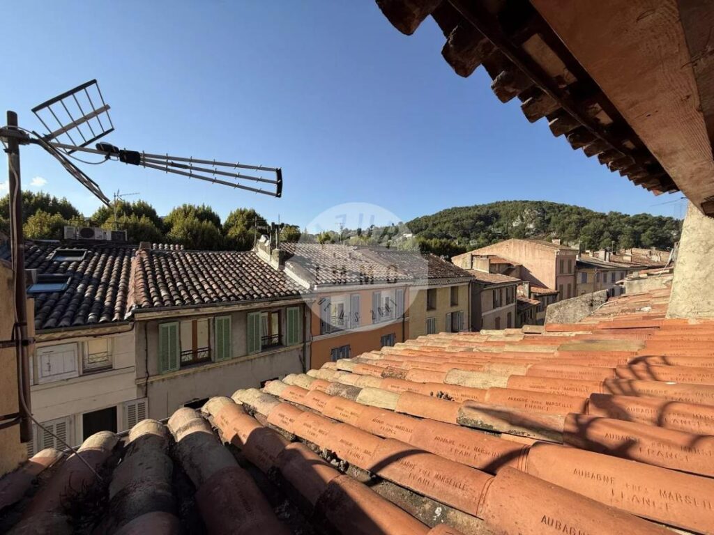 Maison de ville de type 3 d’env. 82.91 m² en R+4_Auriol – 3 pièces – 2 chambres – 82 m²