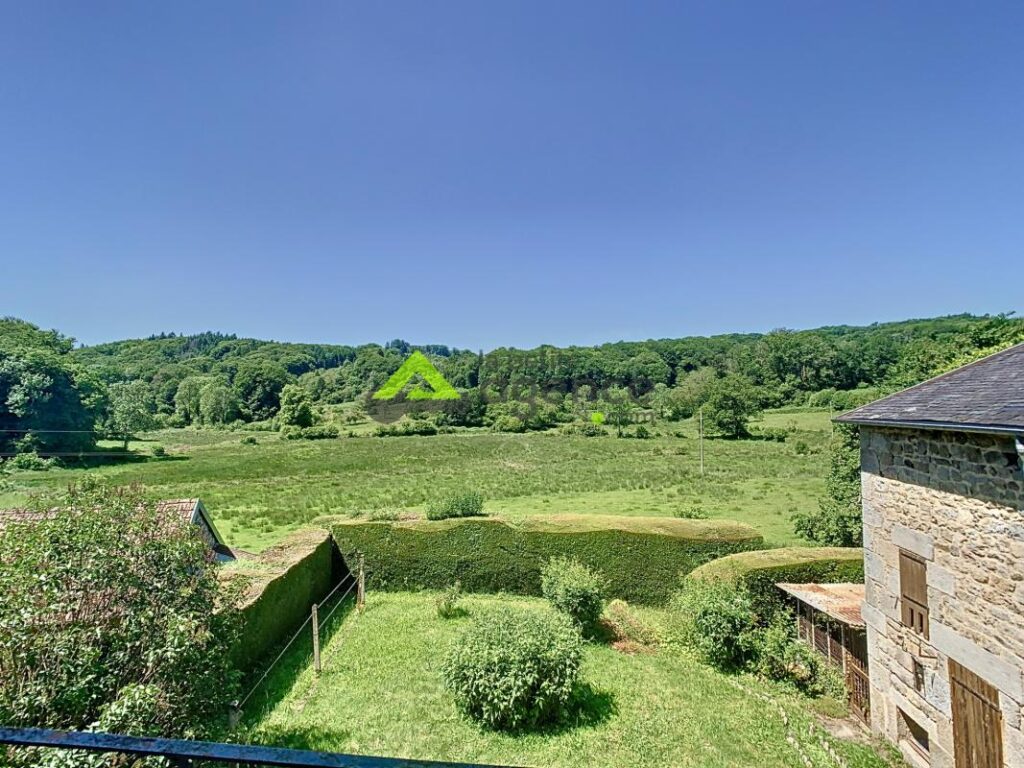 Maison de Village 9 pièces – 216 m2 – 9 pièces – 4 chambres – 216 m²