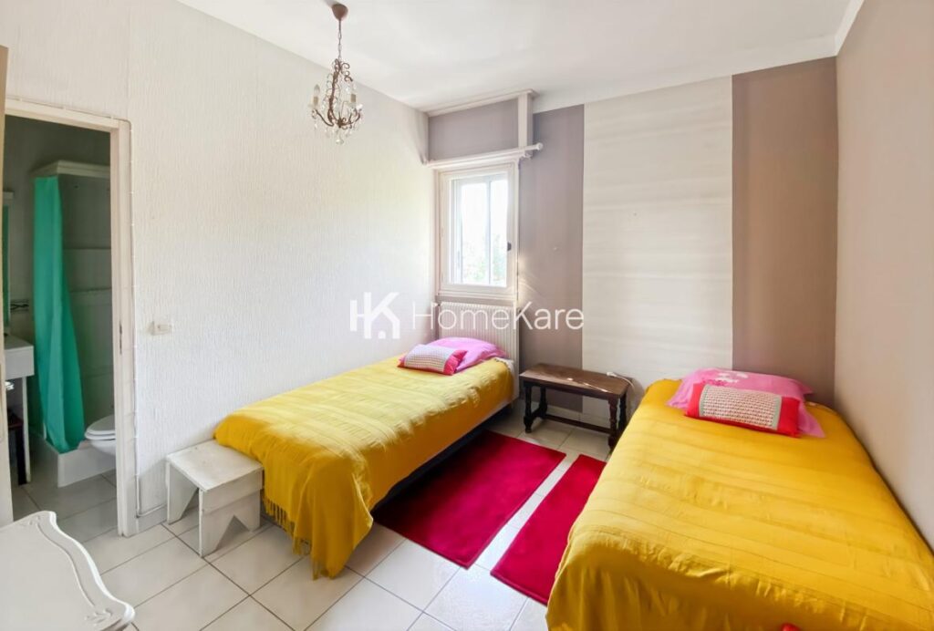 CHARMANTE MAISON SPACIEUSE – 9 pièces – 8 chambres – 270 m²