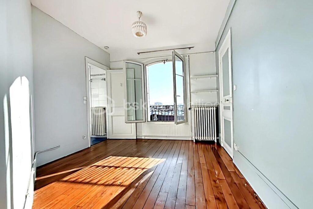 Trois pièces ENSOLEILLEE au DERNIER ETAGE avec VUE DEGAGEE sur Malakoff – 3 pièces – 2 chambres – 59 m²