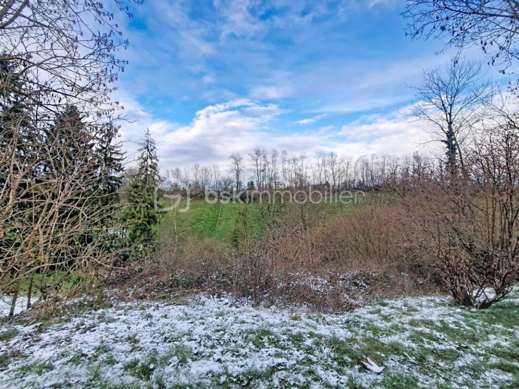 Maison de charme et de caractère – avec 4 chambres – 5 pièces – 4 chambres – 145 m²