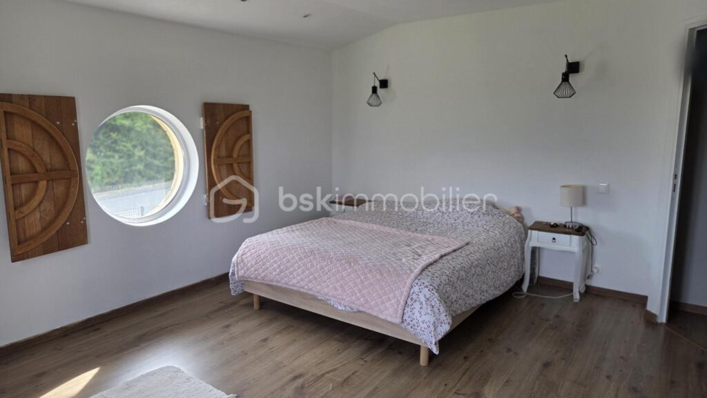 À vendre : Maison individuelle avec jardin en pleine campagne ! – 5 pièces – 3 chambres – 150 m²