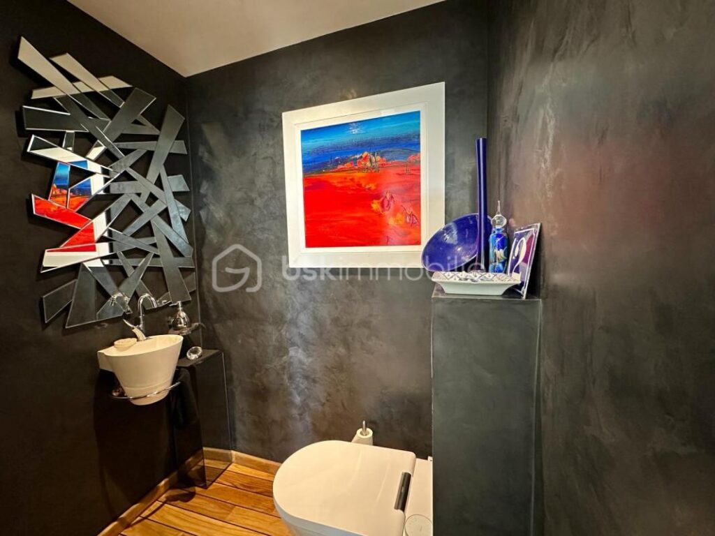 BAS CIMIEZ- LUXUEUX TOIT TERRASSE AVEC VUE PANORAMIQUE – STUDETTE – GARAGE ET CAVE – 3 pièces – 2 chambres – 92 m²