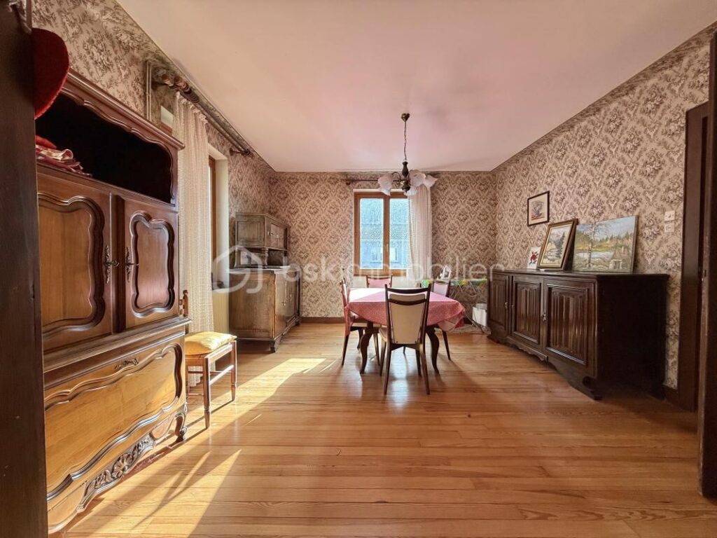 Moosch grande maison familiale, idéale famille recomposée / Bifamille – 10 pièces – 6 chambres – 210 m²