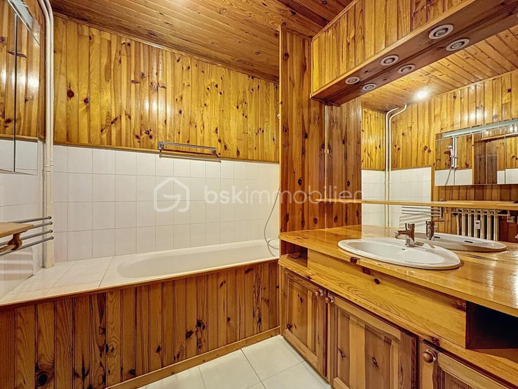 Triel sur Seine – Bel appartement lumineux de 4 pièces avec balcon, vue sur SEINE avec cave et parking privé – 4 pièces – 2 chambres – 80 m²