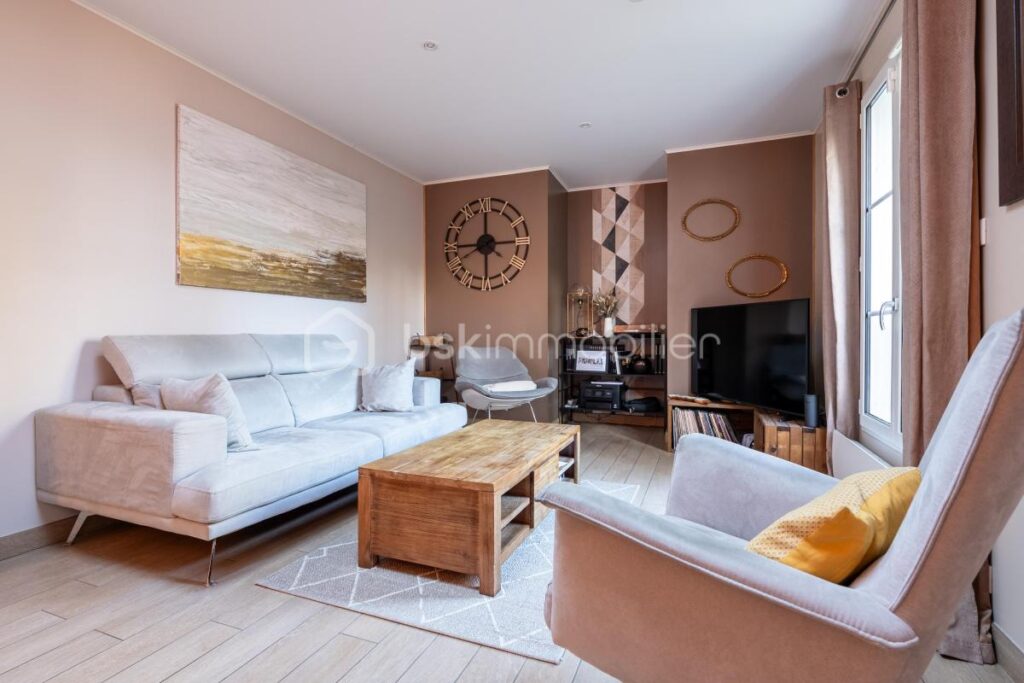 🏡 Charme de la meulière et confort contemporain à Rubelles – 6 pièces – 3 chambres – 125 m²