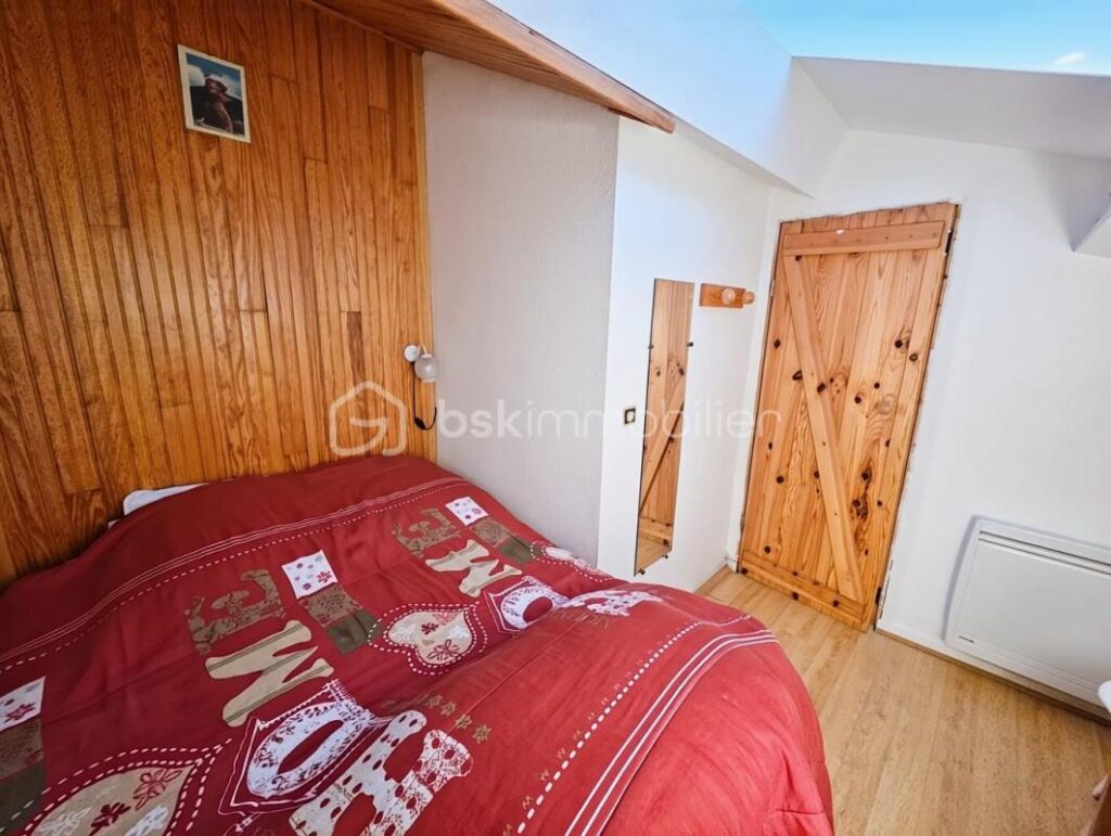 Dernier étage avec ascenseur – Appartement duplex cœur de station – 4 pièces – 2 chambres – 46 m²