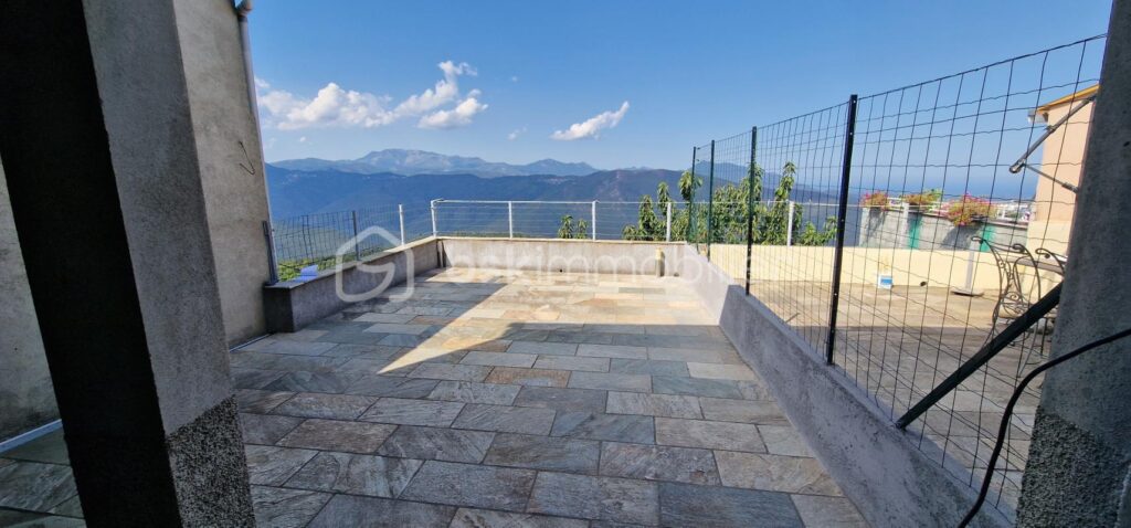 Antisanti- Maison de village 87m2 – 4 pièces – 3 chambres – 87 m²