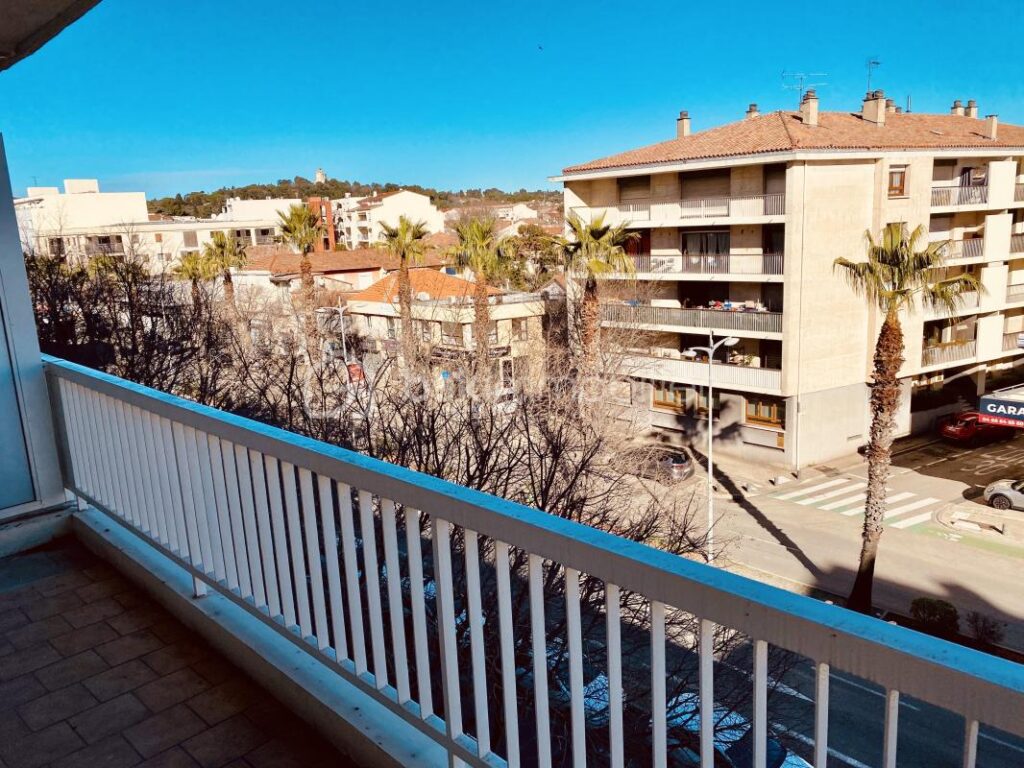 📍 NÎMES : Appartement T3 Lumineux – 3 pièces – 2 chambres – 67 m²