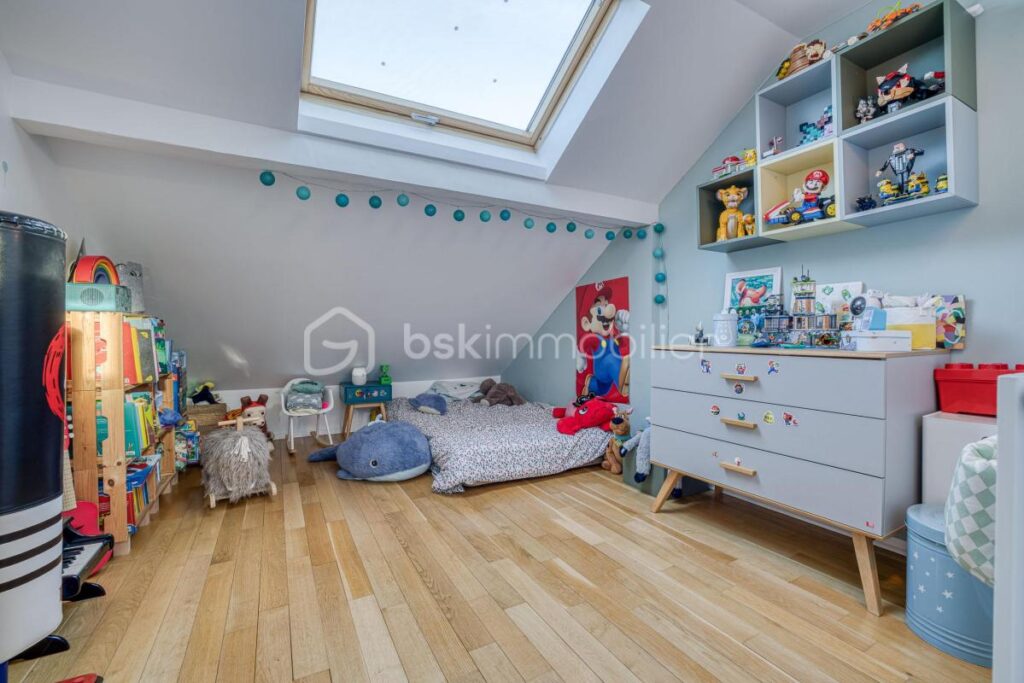 Magnifique villa contemporaine / Vue panoramique – 6 pièces – 3 chambres – 212 m²