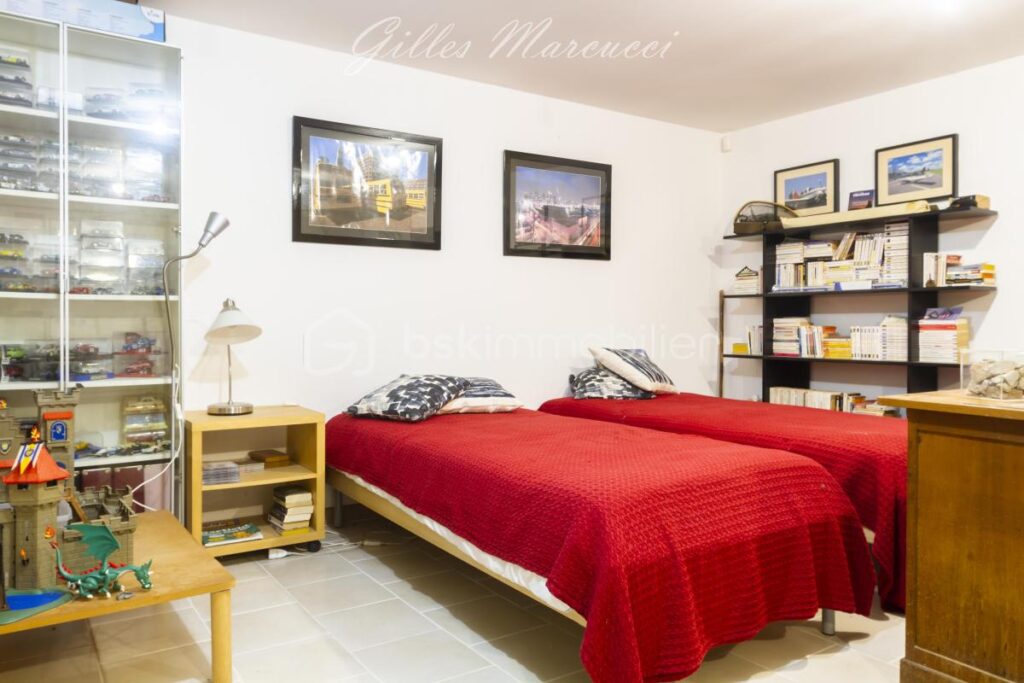 A la recherche d’une maison au calme et confortable ? – 5 pièces – 3 chambres – 174 m²