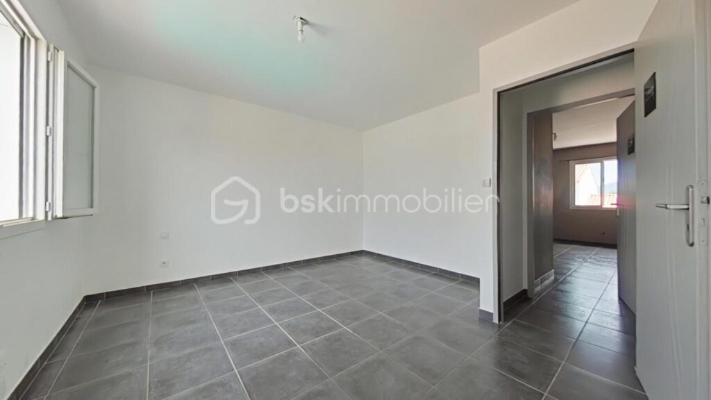 VILLA 3 FACES 4 CHAMBRES ELNE – 5 pièces – 4 chambres – 124 m²