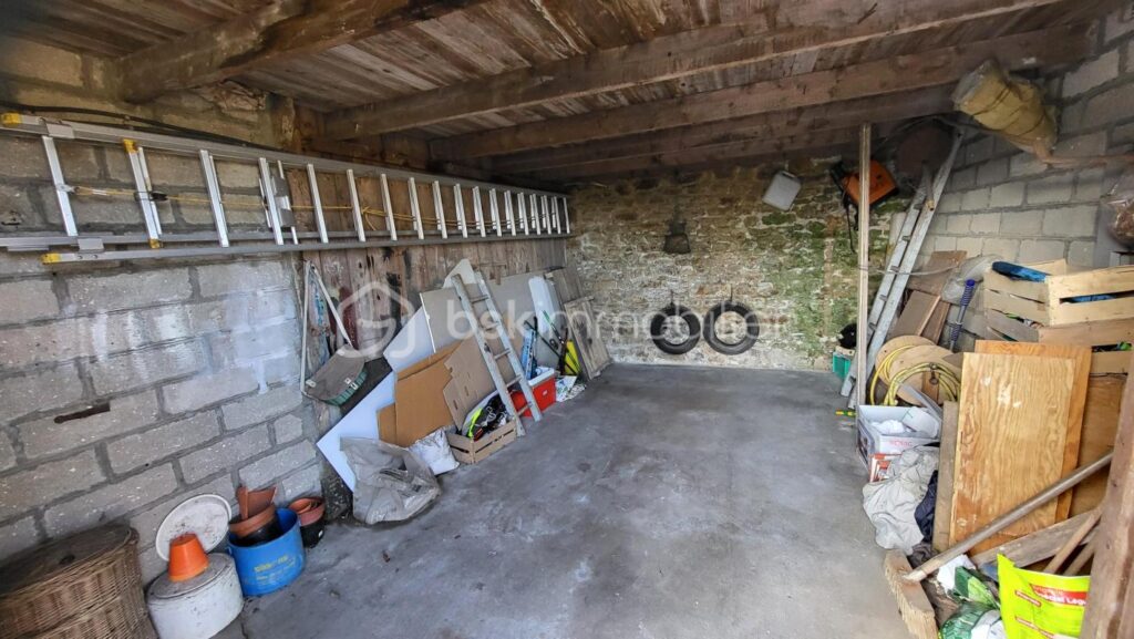 Maison de village au charme intemporel à Noues de Sienne – 7 pièces – 4 chambres – 147 m²