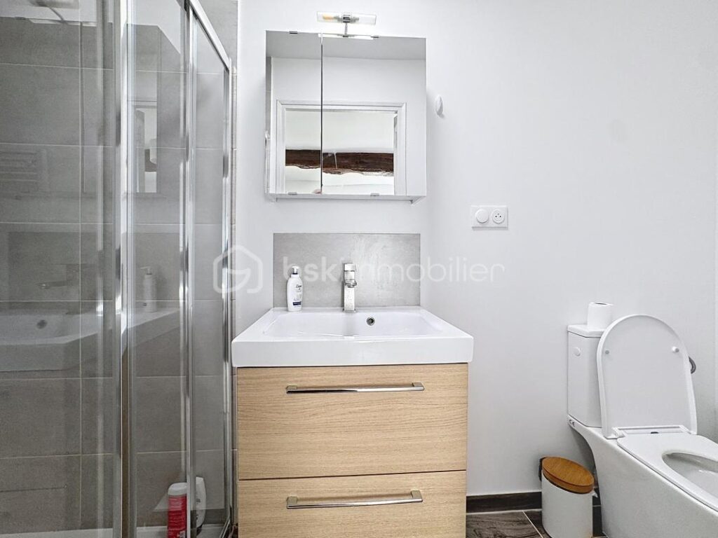 Maison Bourgeoise au coeur d’un bourg – 5 pièces – 4 chambres – 145 m²