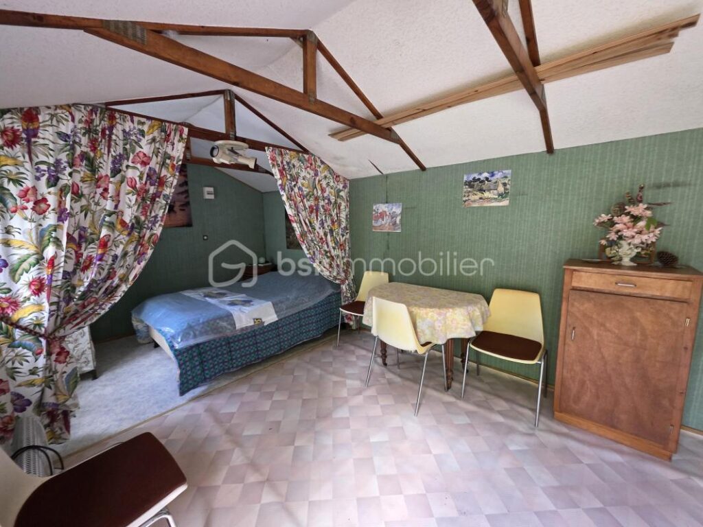 MAISON STE COLOMBE EN BRUILHOIS- GARAGE- JARDIN 3850 m² – 5 pièces – 4 chambres – 140 m²