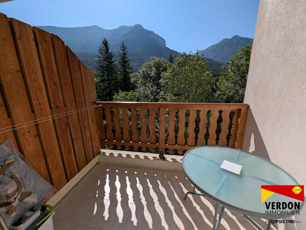 Appartement T5 avec balcon – 5 pièces – 4 chambres – 73 m²